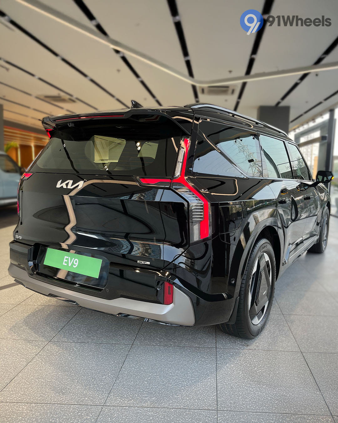 KIA EV9 Right Rear Three Quarter