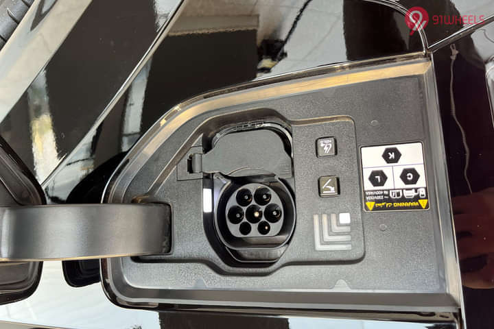 KIA EV9 Open Fuel Lid