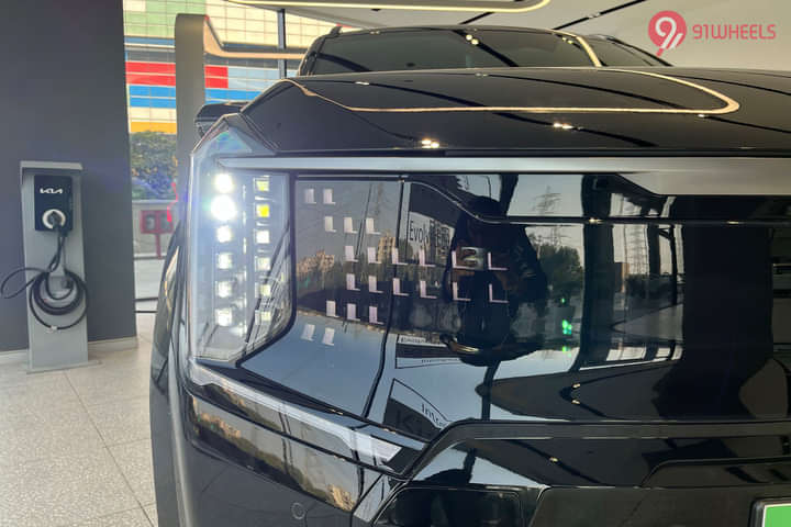 KIA EV9 Front Fog Lamp