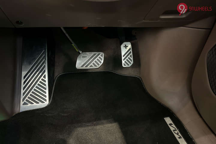 KIA EV9 Pedals/Foot Controls