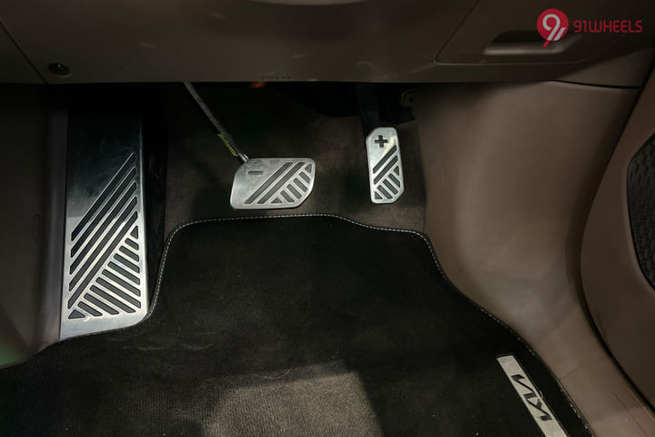 KIA EV9 Pedals/Foot Controls