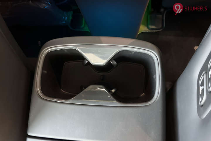KIA EV9 Rear Cup Holders