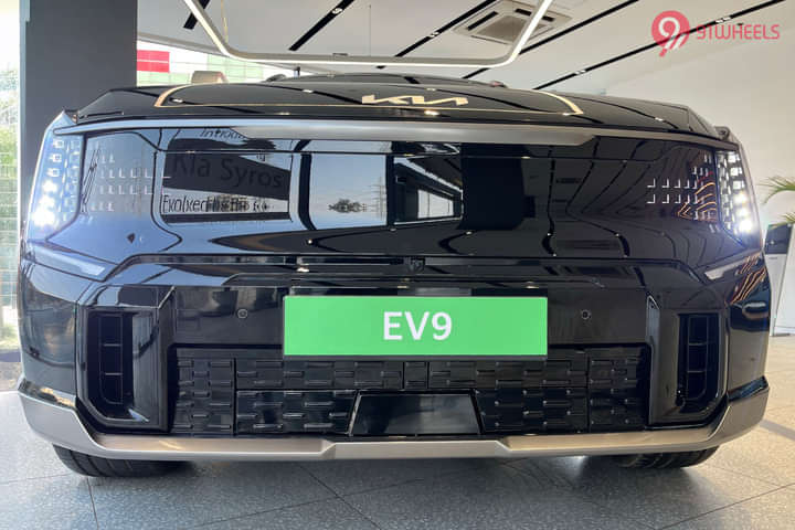 KIA EV9 Grille