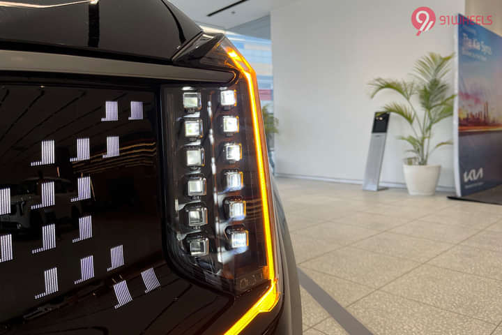 KIA EV9 Headlight