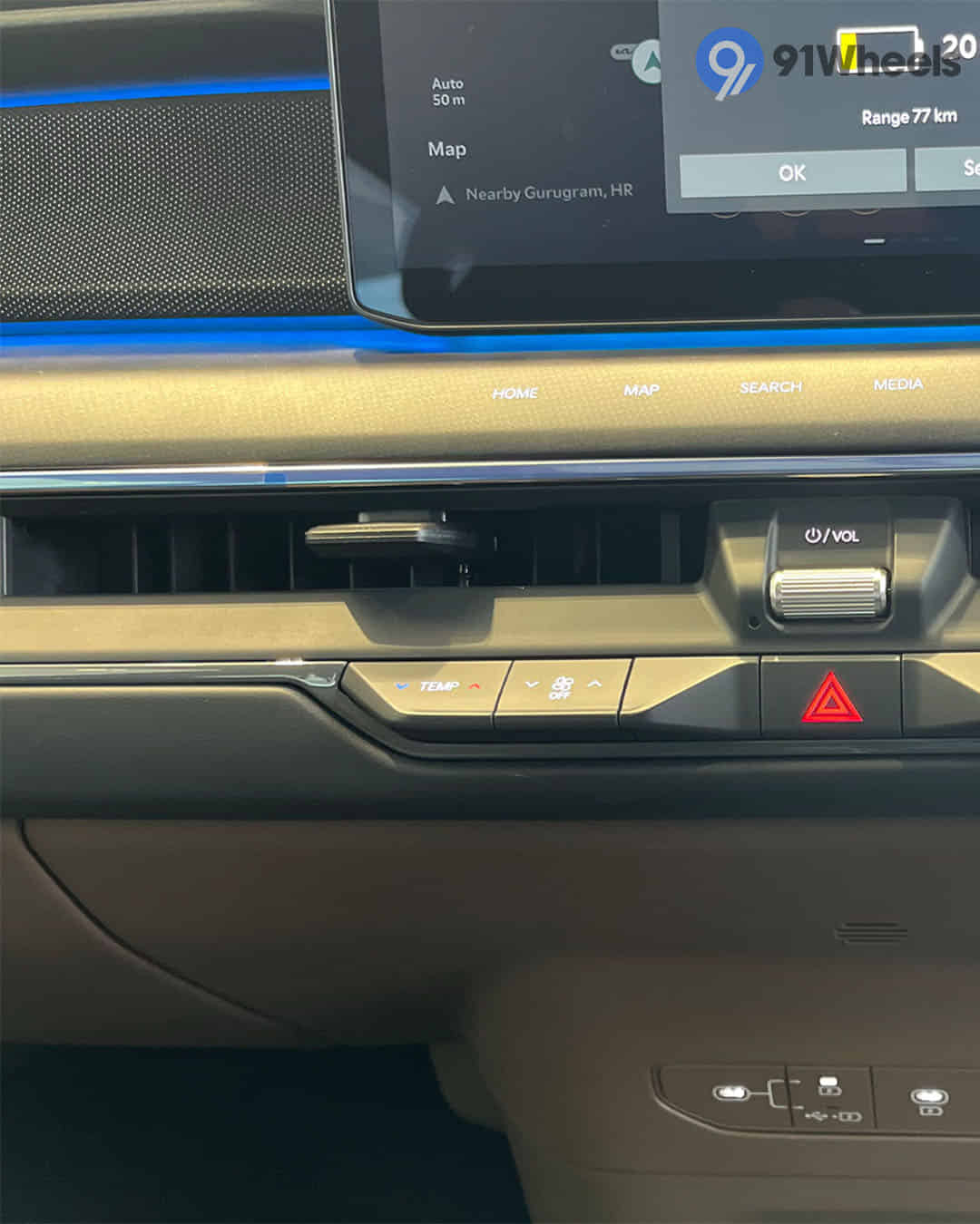 Front Centre Air Vents