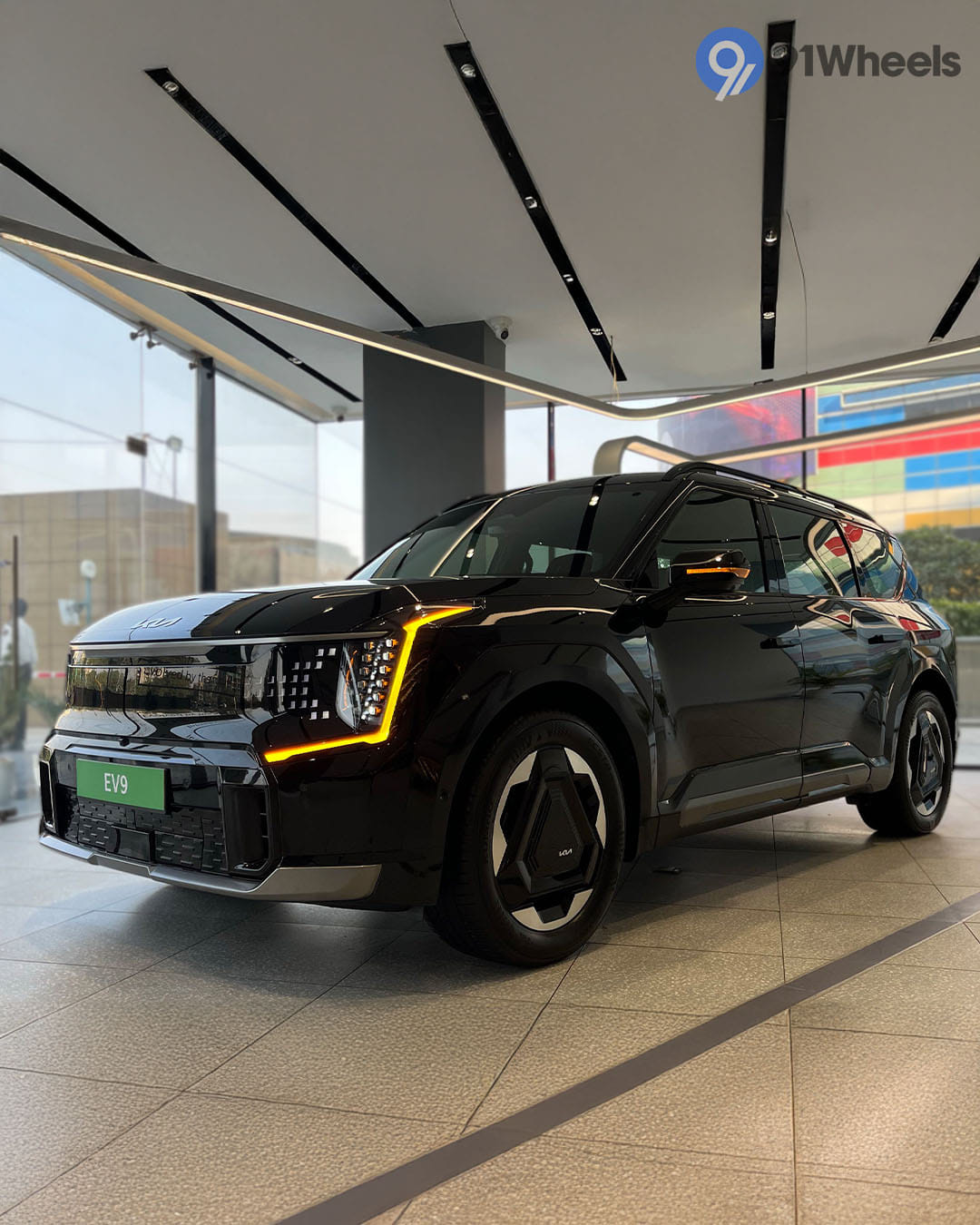 KIA EV9 Left Front Three Quarter