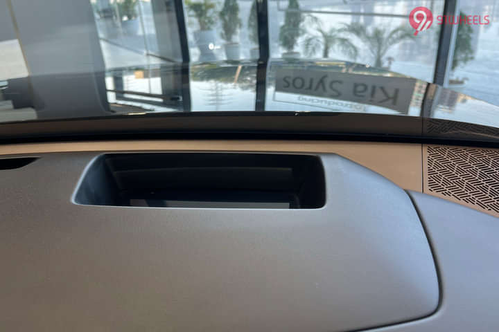 KIA EV9 Head-Up Display (HUD)