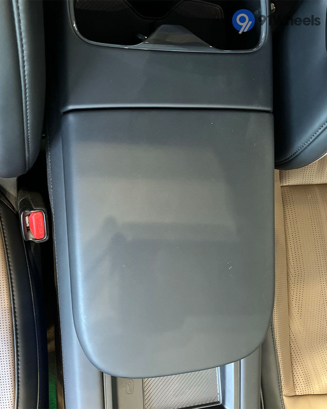 KIA EV9 Front Centre Arm Rest