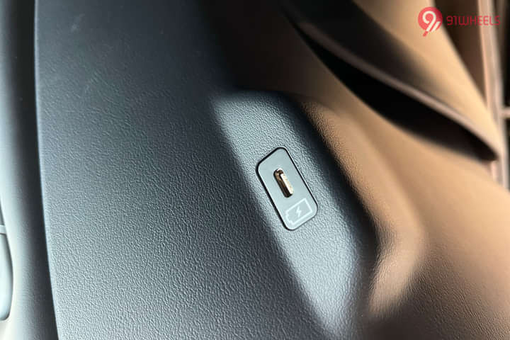 KIA EV9 Rear Row Charging Point