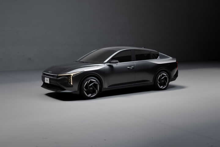 KIA K4 Left Front Three Quarter KIA K4 Left Front Three Quarter