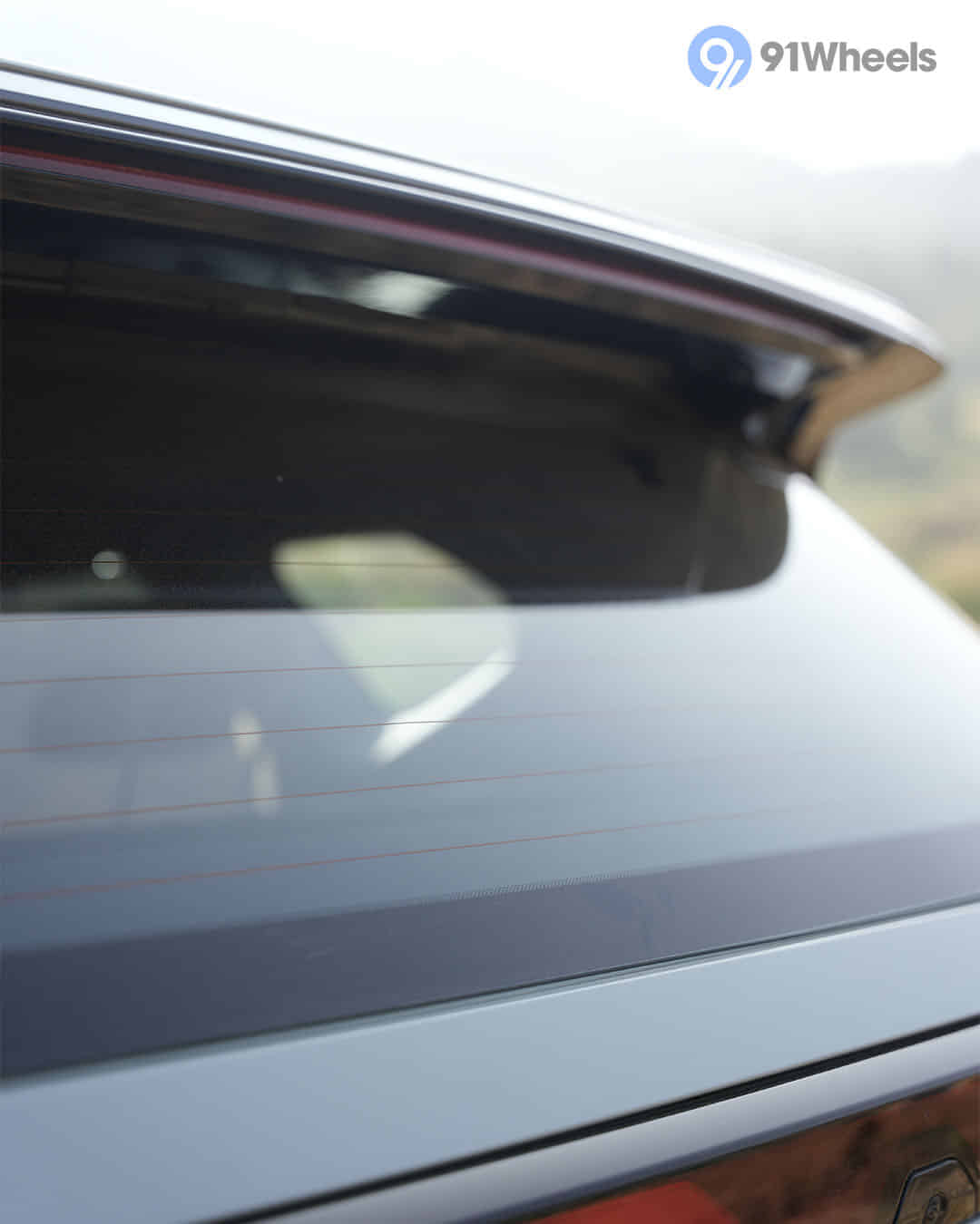 Rear Windshield / Windscreen