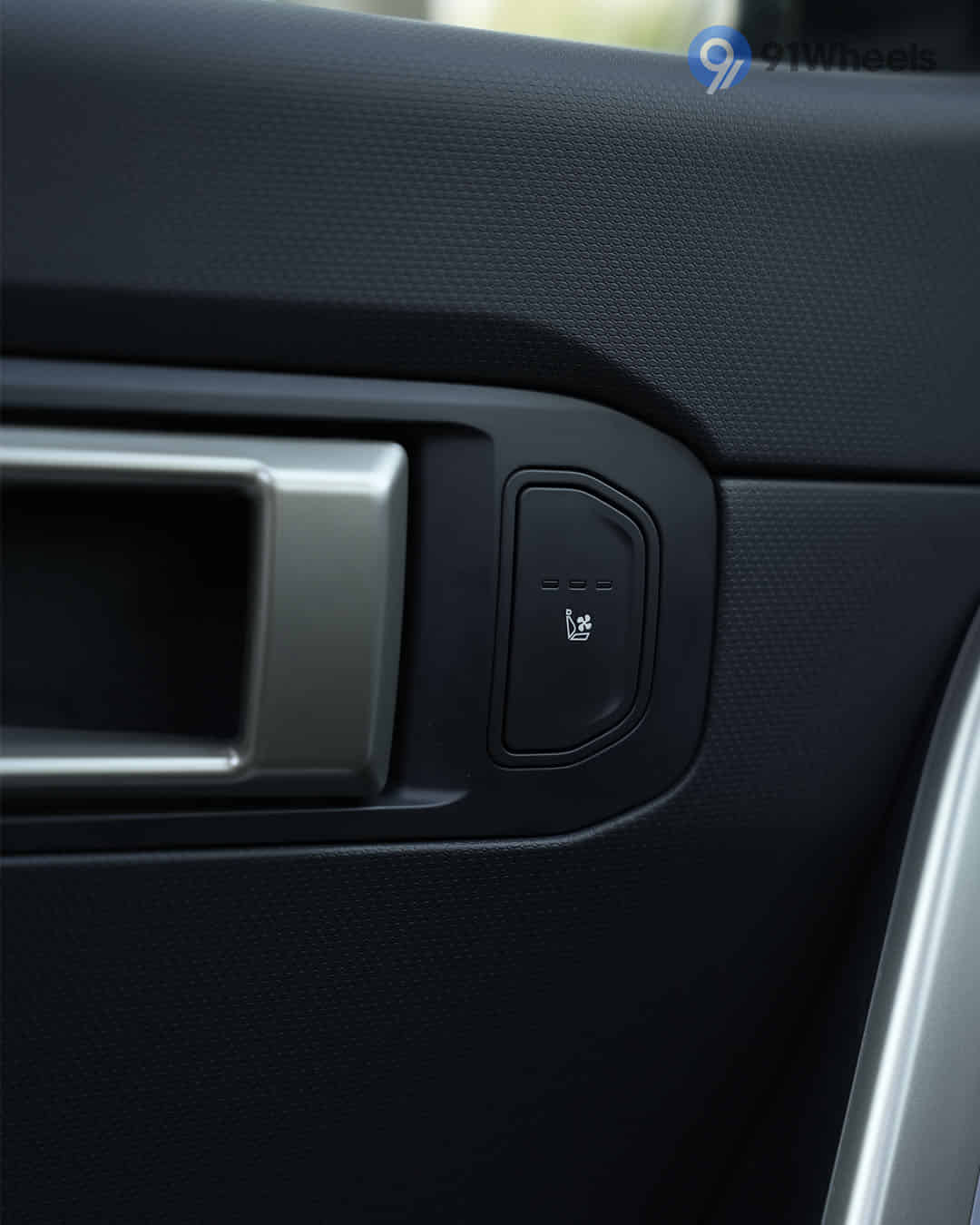 Ventilated seat switch