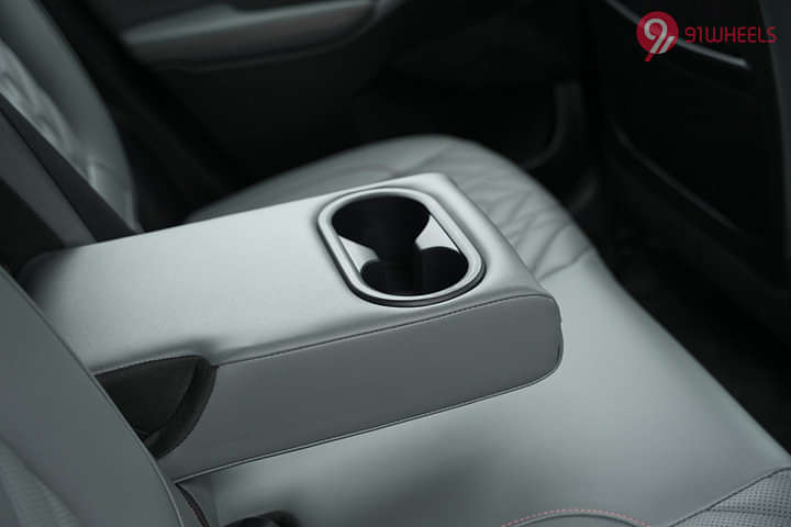 KIA Seltos Rear Cup Holders