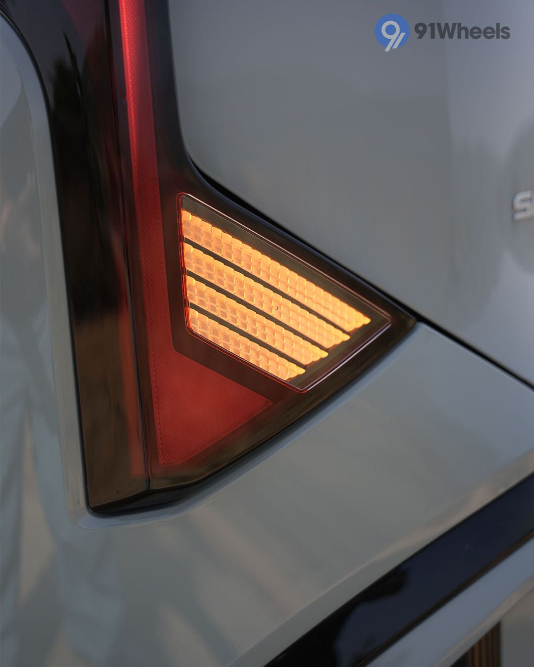 Headlights & Tail-lights - 5