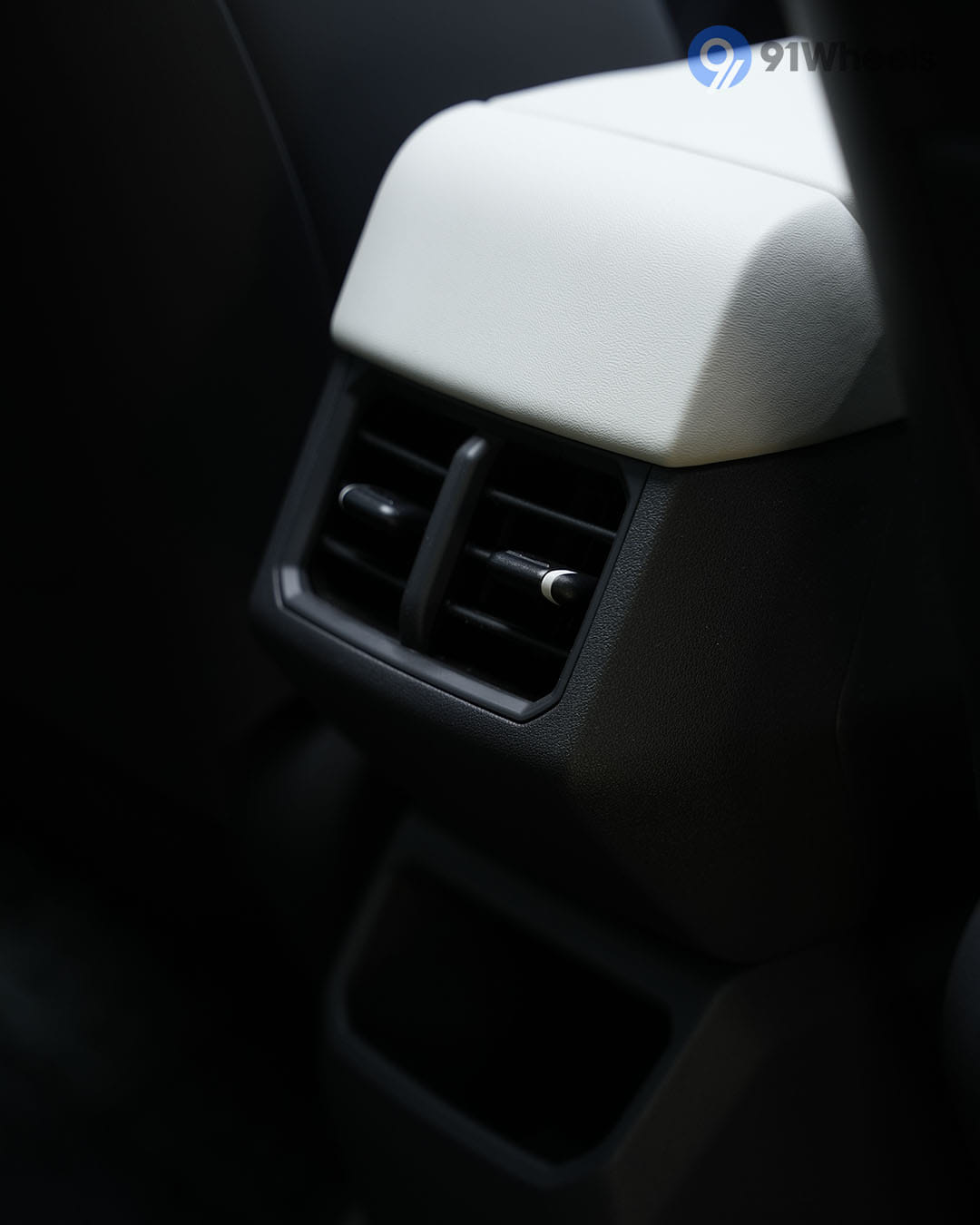 Seats & Cabin Comfort - 1