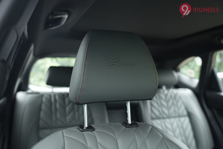 KIA Seltos Front Seat Headrest KIA Seltos Front Seat Headrest