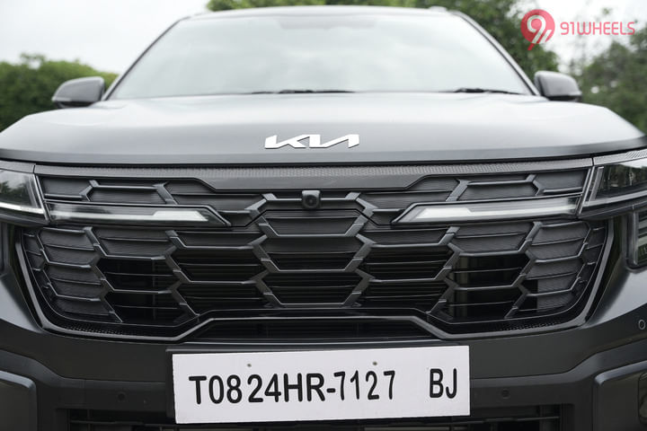 KIA Seltos Grille