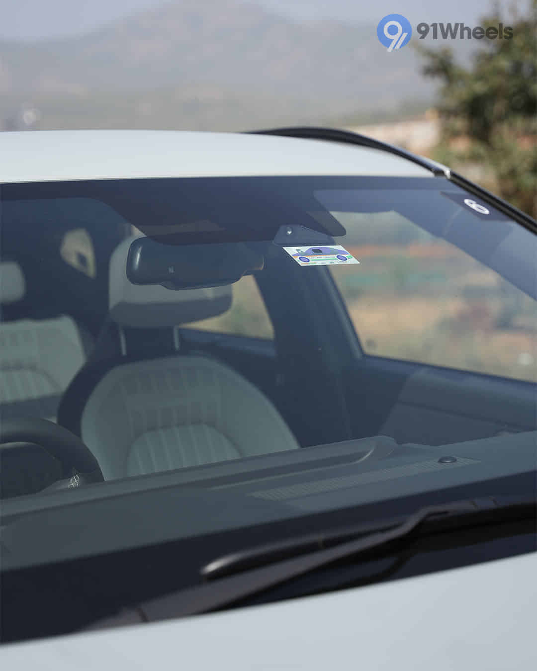 Front Windshield / Windscreen