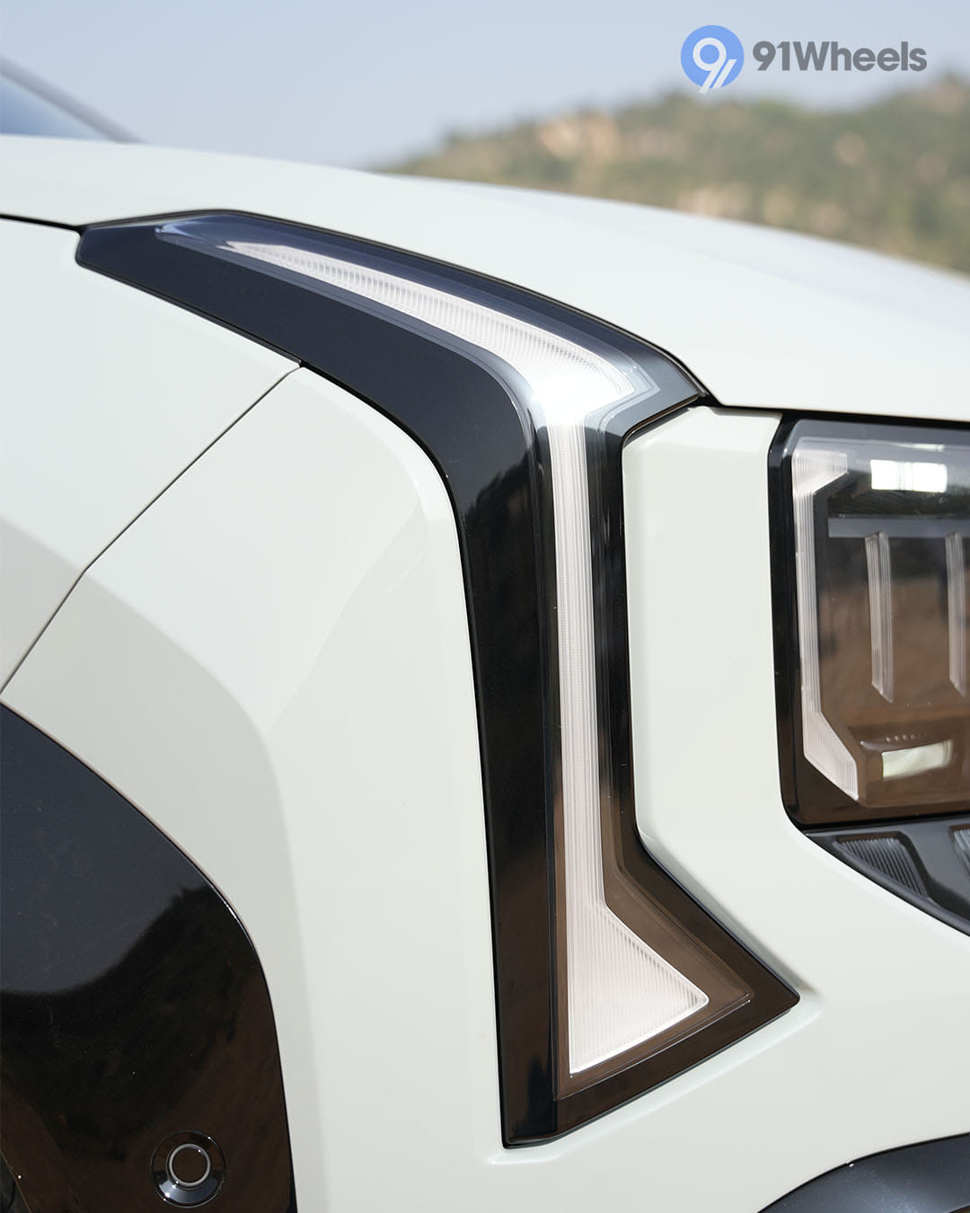 Headlights & Tail-lights - 3