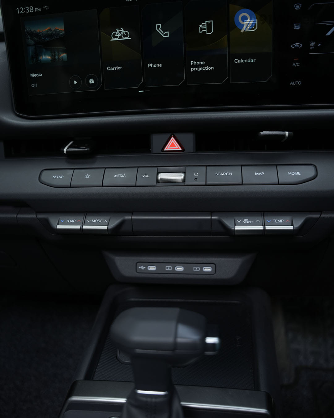 Dashboard & Front Cabin - 1