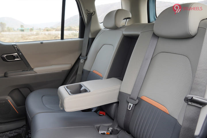 KIA Syros Rear Seats