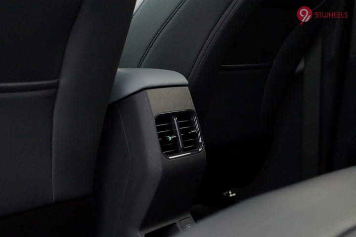 KIA Syros Rear Row Air Vent