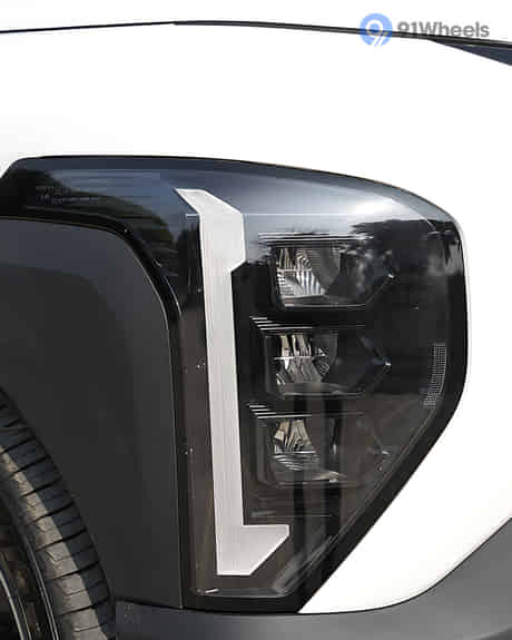 Syros Headlight