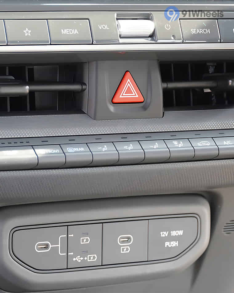 Dashboard & Front Cabin - 2 Dashboard & Front Cabin - 2