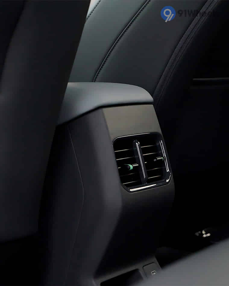 Seats & Cabin Comfort - 1 Seats & Cabin Comfort - 1