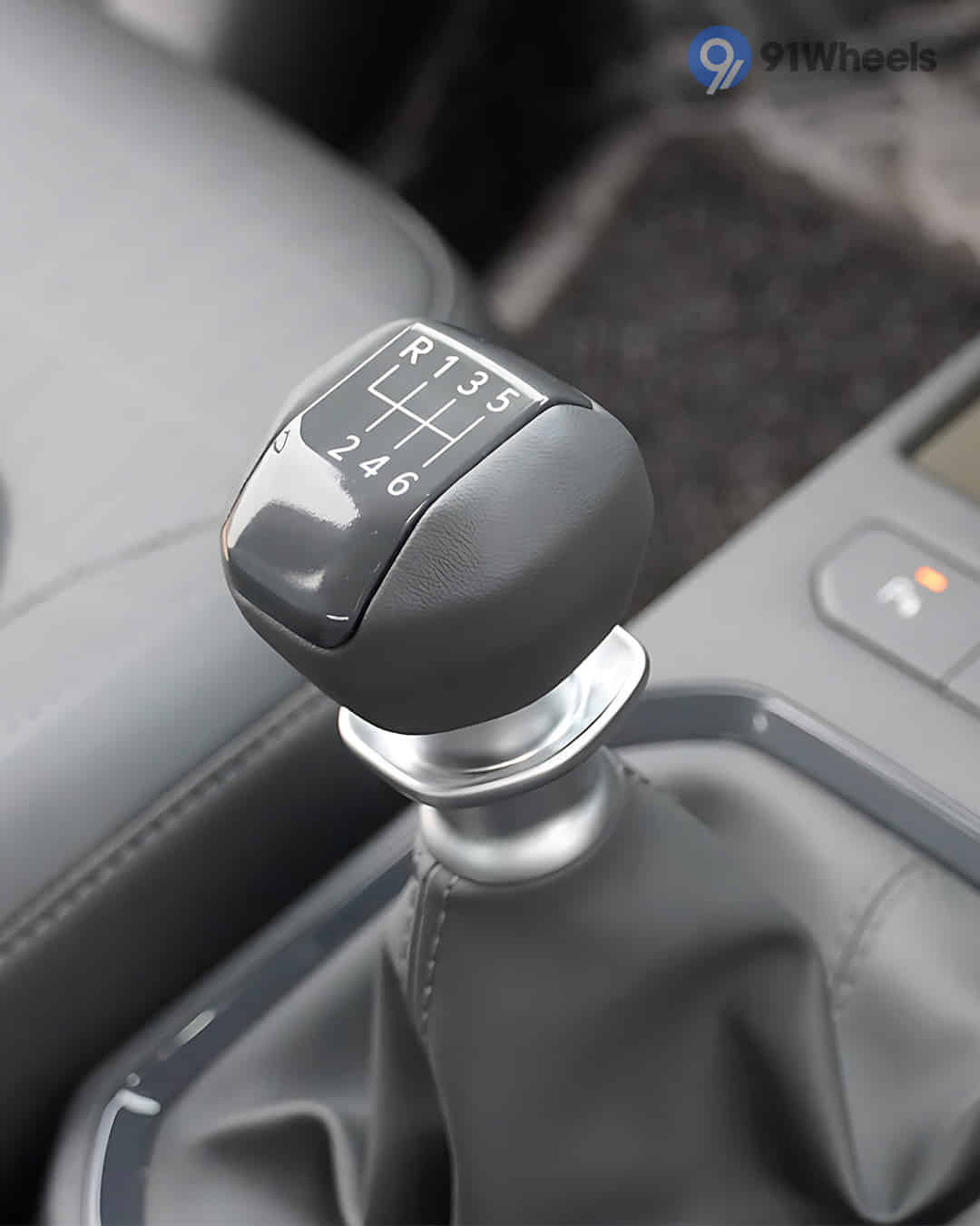 Gear Shifter / Gear Shifter Stalk