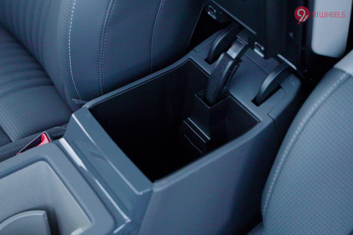 KIA Syros Front Centre Arm Rest Storage