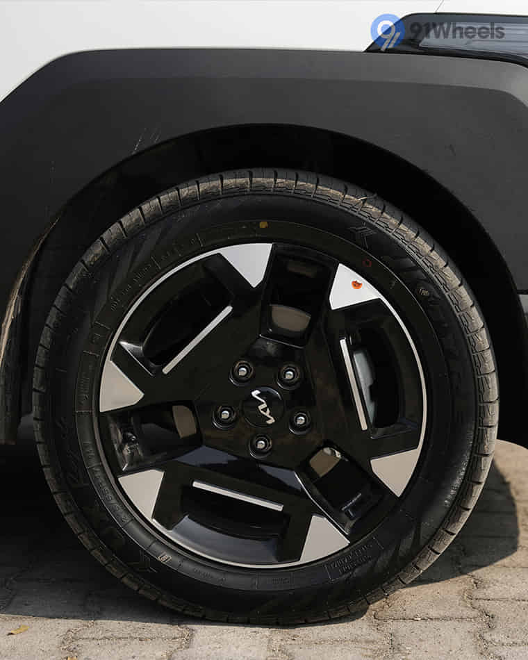 Outerview - 18 Outerview - 18