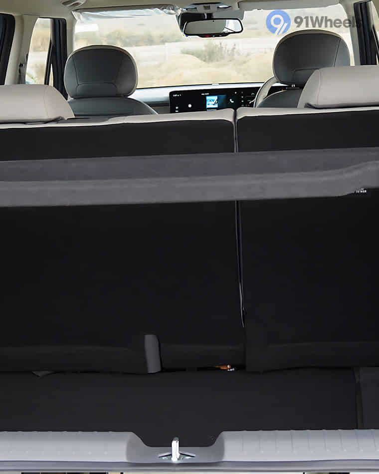 Bootspace & Utility - 2 Bootspace & Utility - 2