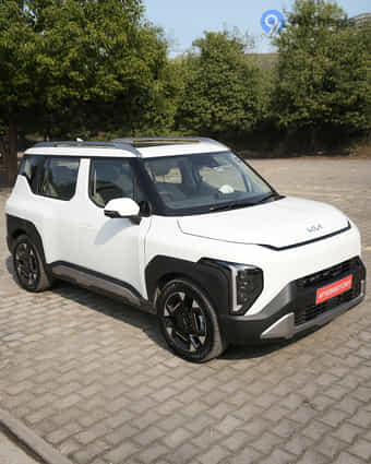 KIA Syros Right Front Three Quarter