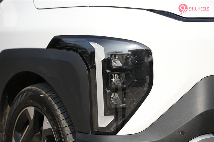 KIA Syros Headlight