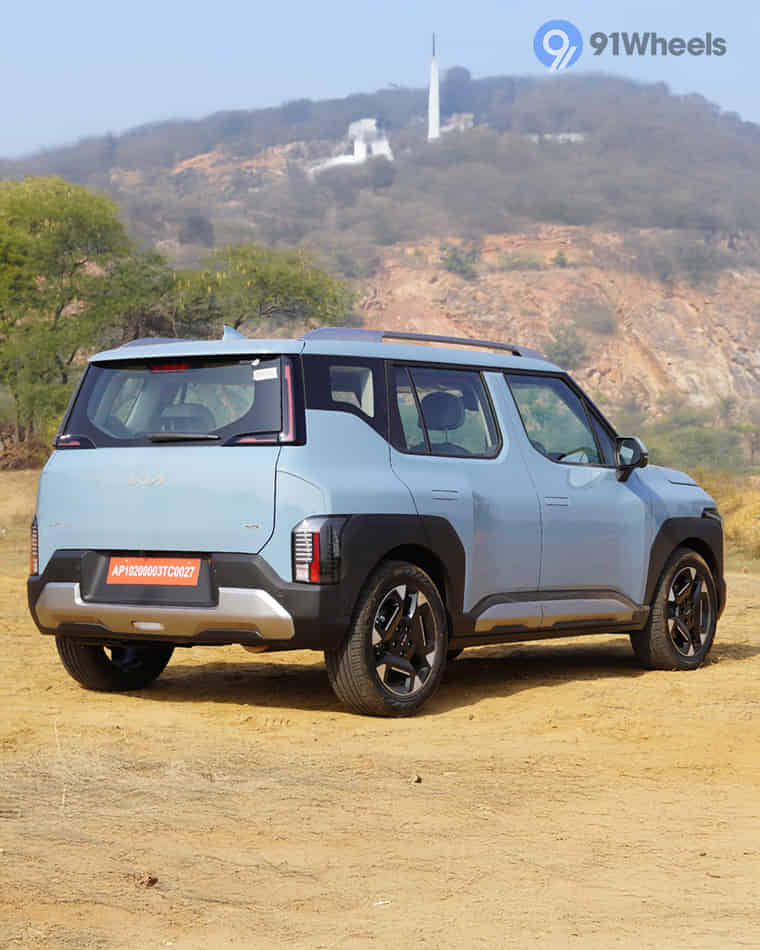 Bootspace & Utility - 1 Bootspace & Utility - 1