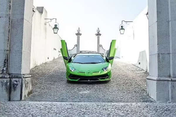 Lamborghini Aventador Front Profile