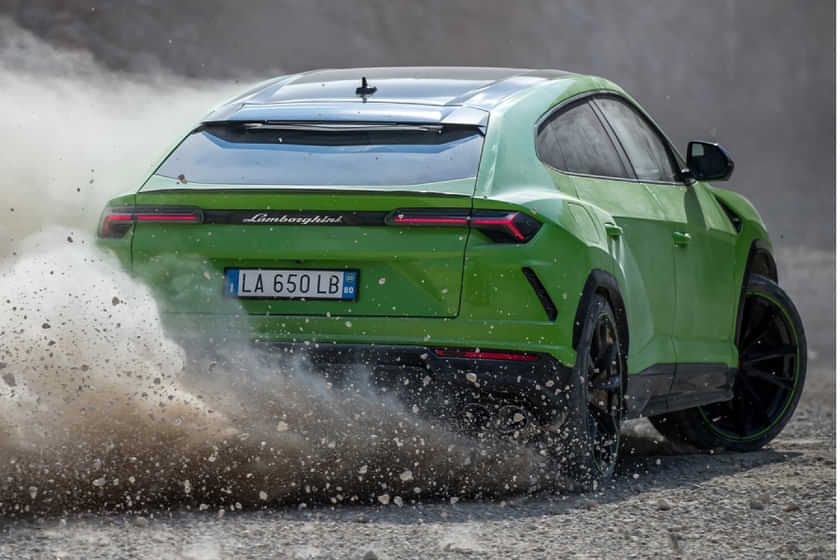 Lamborghini Urus Rear Bumper Lamborghini Urus Rear Bumper