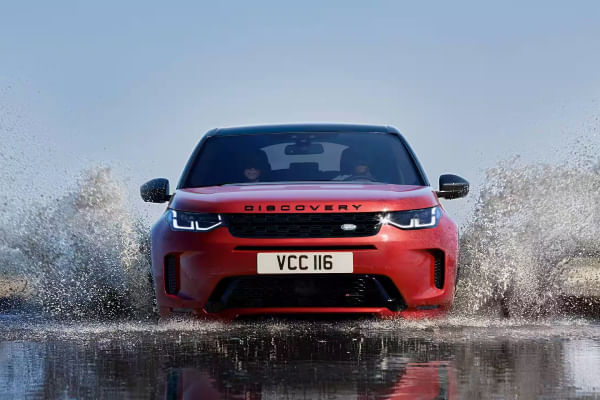 Land Rover Discovery Sport Front View