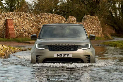 Land Rover Discovery 3.0 L Diesel Metropolitan Edition Front View