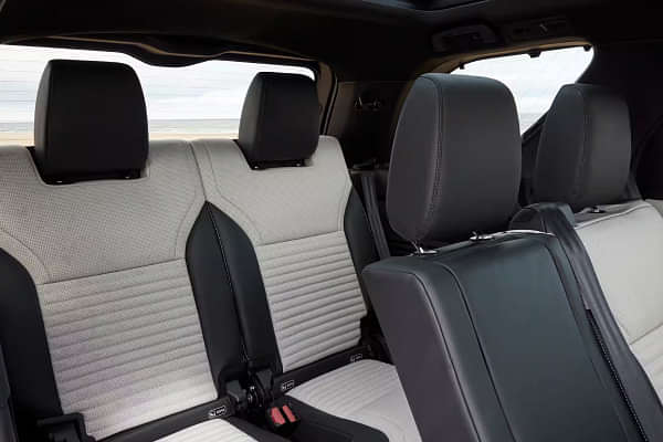 Land Rover Discovery Rear Seats
