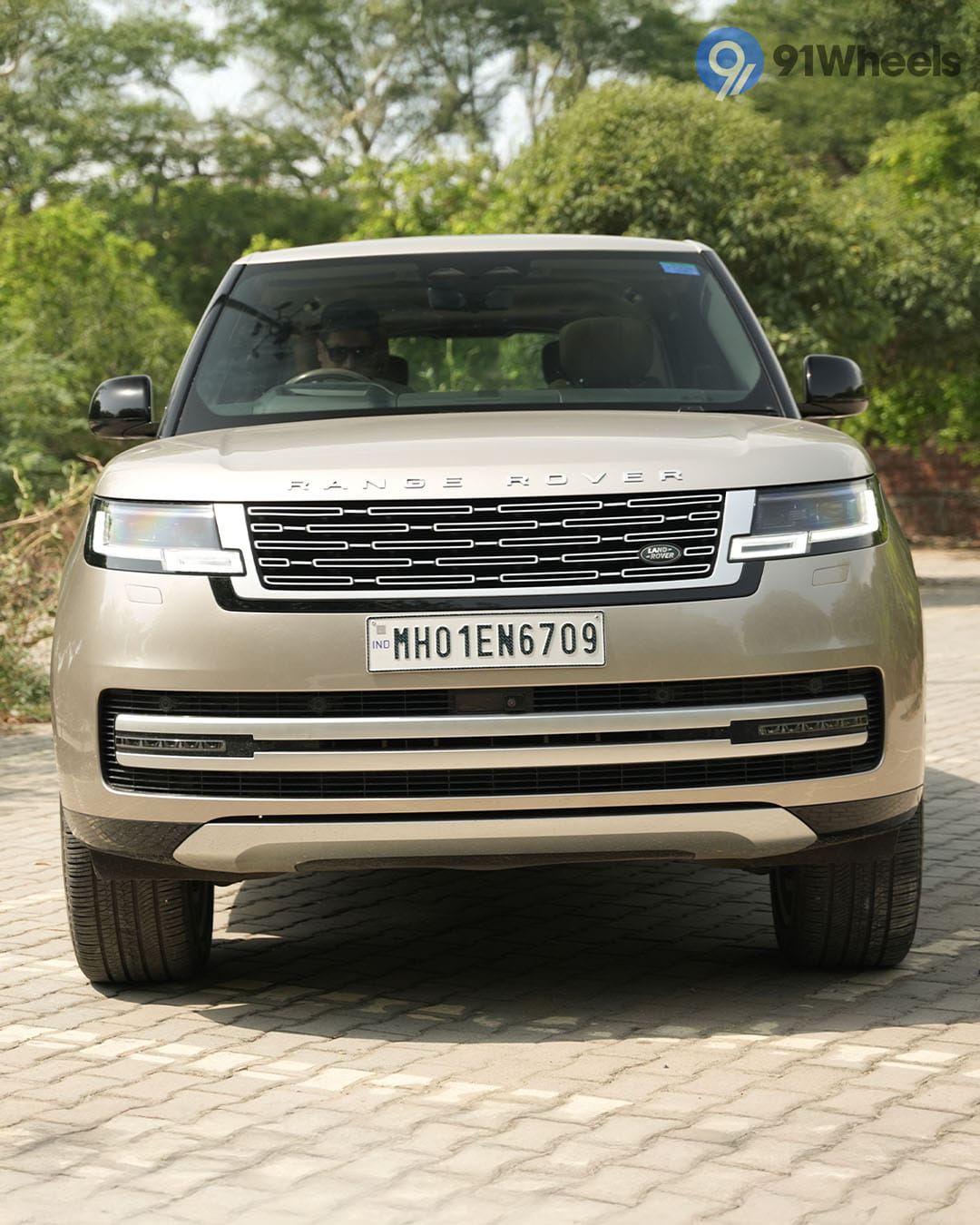 Land Rover Range Rover image