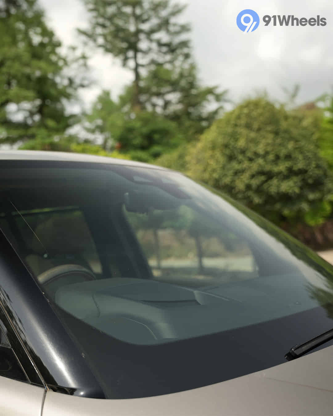 Front Windshield / Windscreen