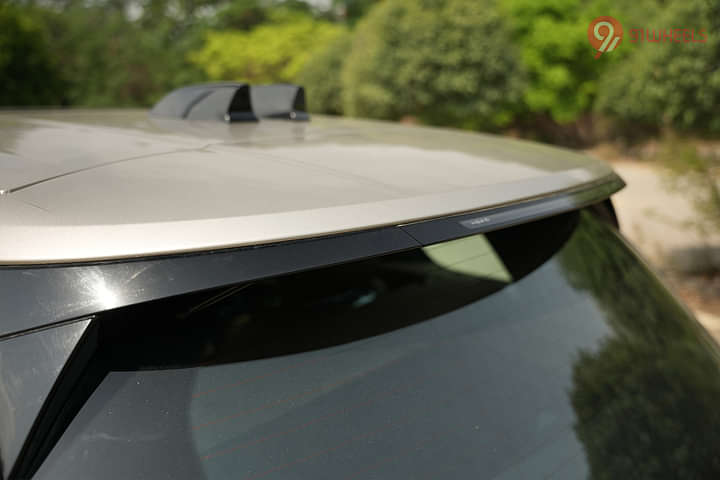 Land Rover Range Rover Rear Spoiler