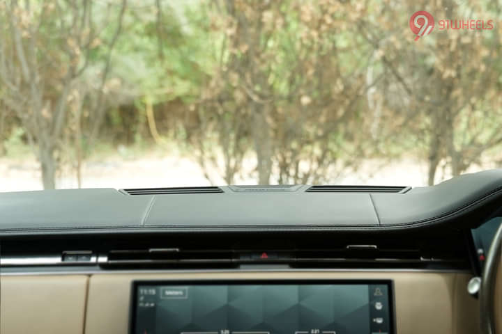 Land Rover Range Rover Central Dashboard - Top Storage/Speaker