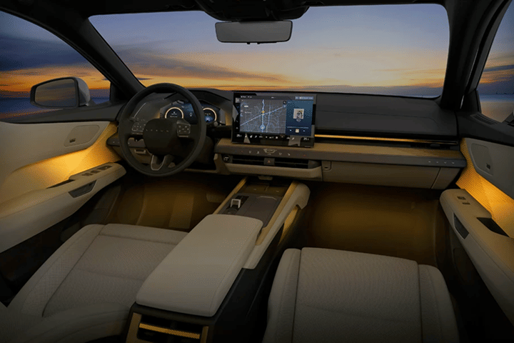 Dashboard & Front Cabin - 5