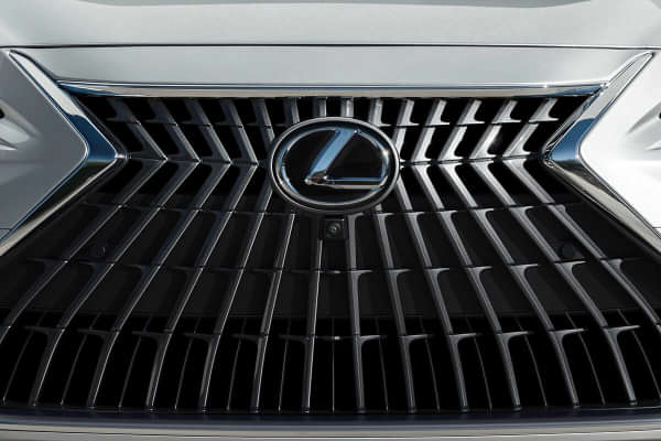 Lexus ES Grille