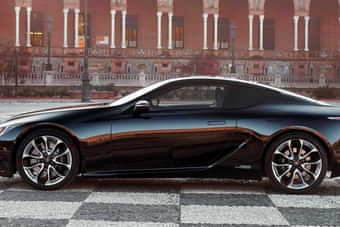 Lexus LC 500h Left Side View Lexus LC 500h Left Side View