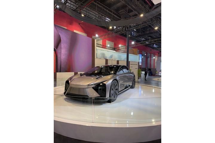 Lexus LF-ZC Left Front Three Quarter Lexus LF-ZC Left Front Three Quarter