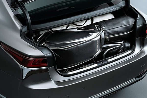 Lexus LS 500h Open Boot/Trunk